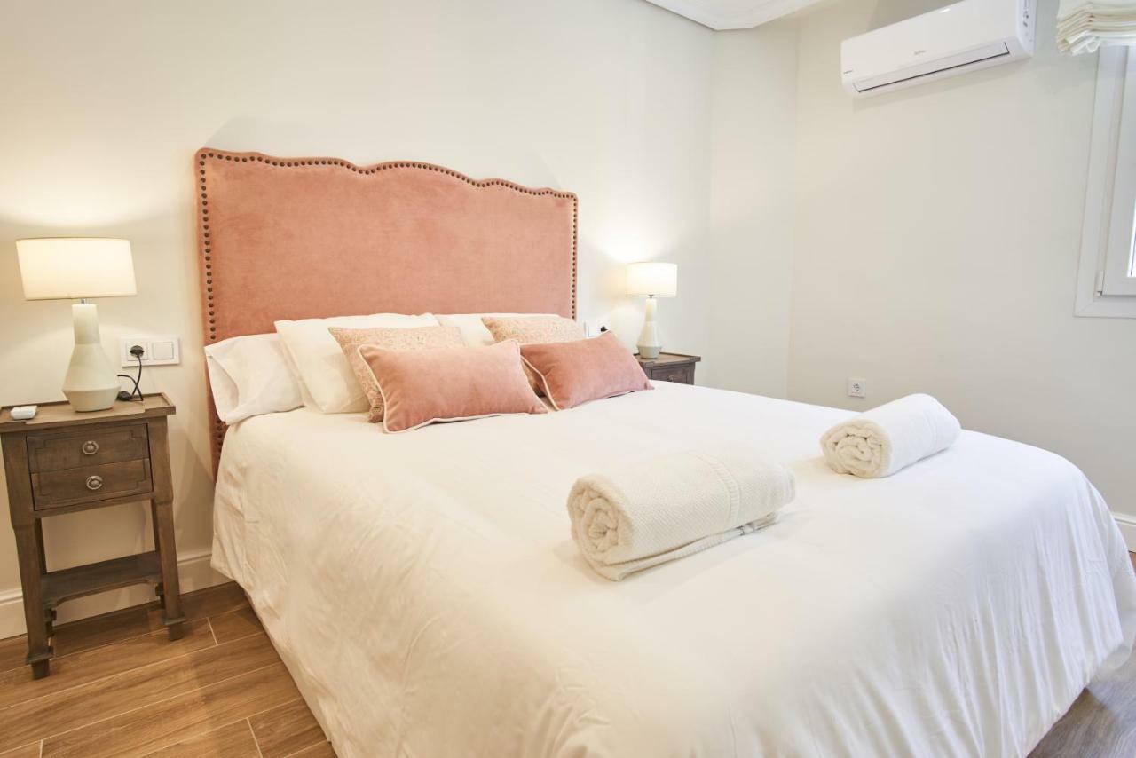 Arjona Riverside Central Deluxe By Valcambre Apartman Sevilla Kültér fotó